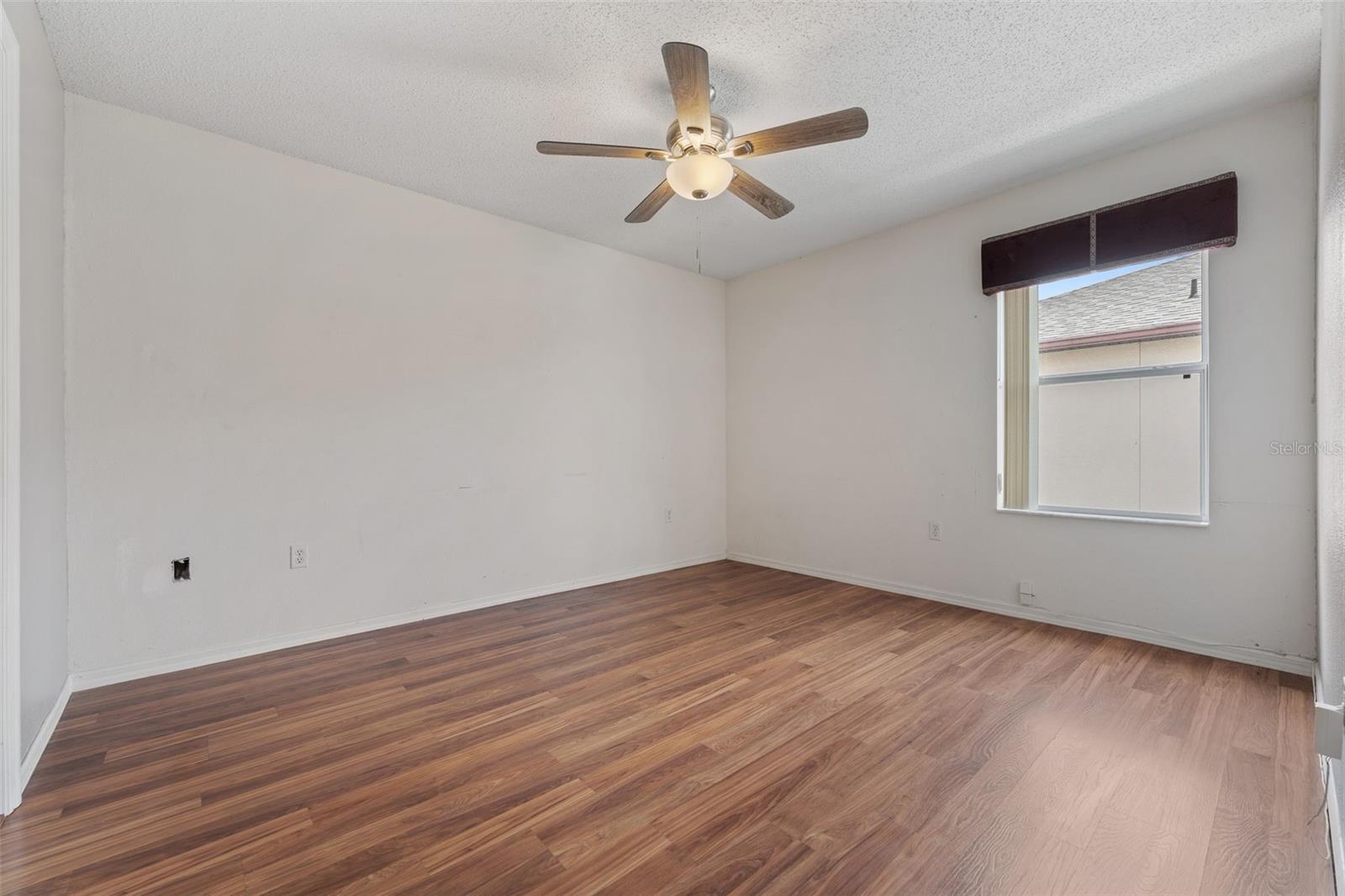 NEPTUNE POINTE - Residential