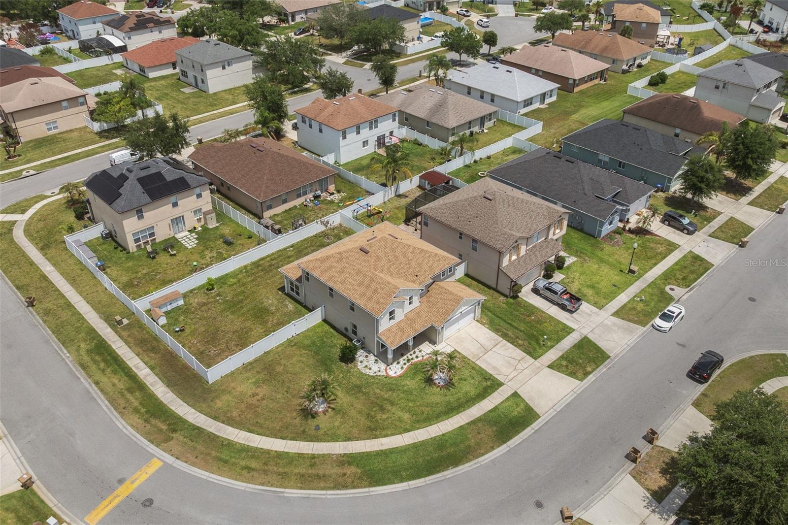 NEPTUNE POINTE - Residential