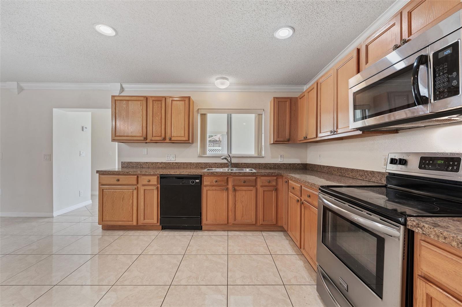 NEPTUNE POINTE - Residential