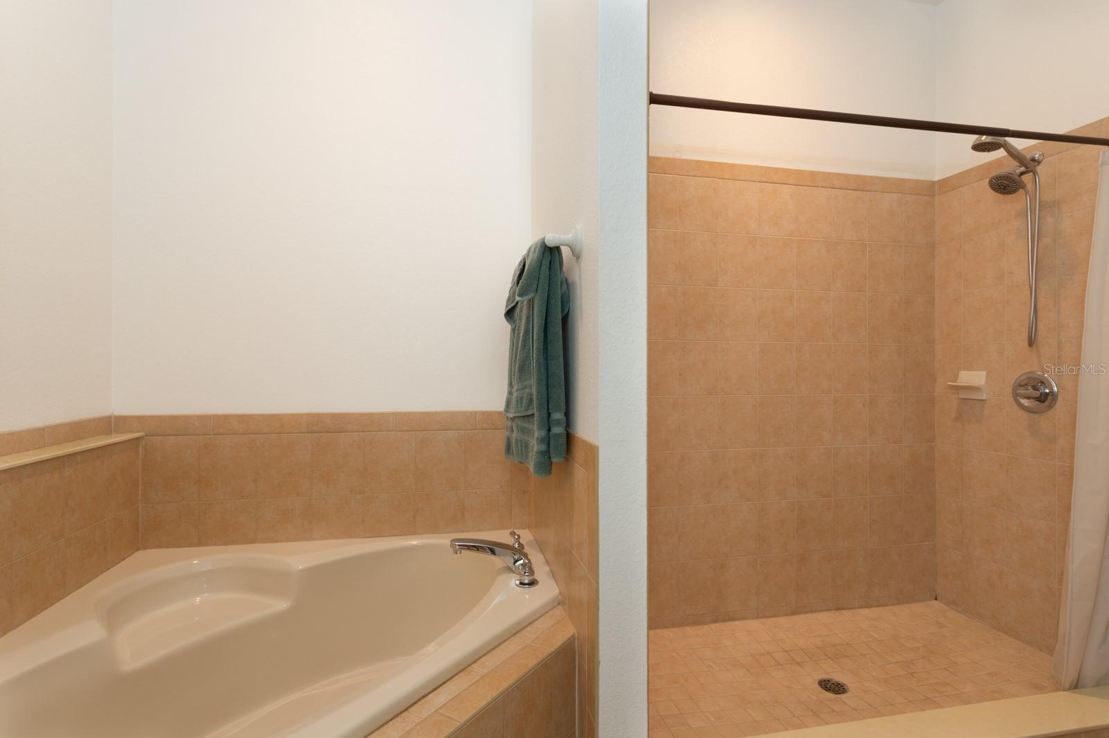 FT TO POBAKA CANDLER ESTATE - Residential