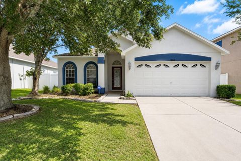 Photo of 30612 Palmerston Place, Wesley Chapel, FL 33545 (MLS # O6417566)