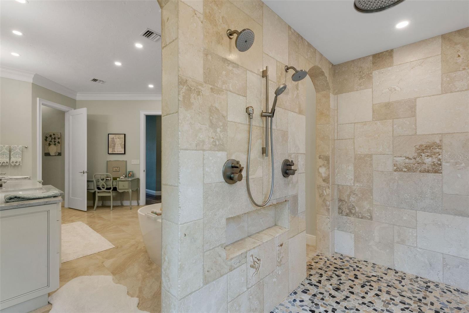 LAUREL OAK ESTATES SEC 05 - Residential