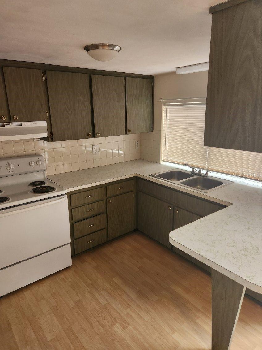 C E CRAFTS SUB 4 - Residential Lease