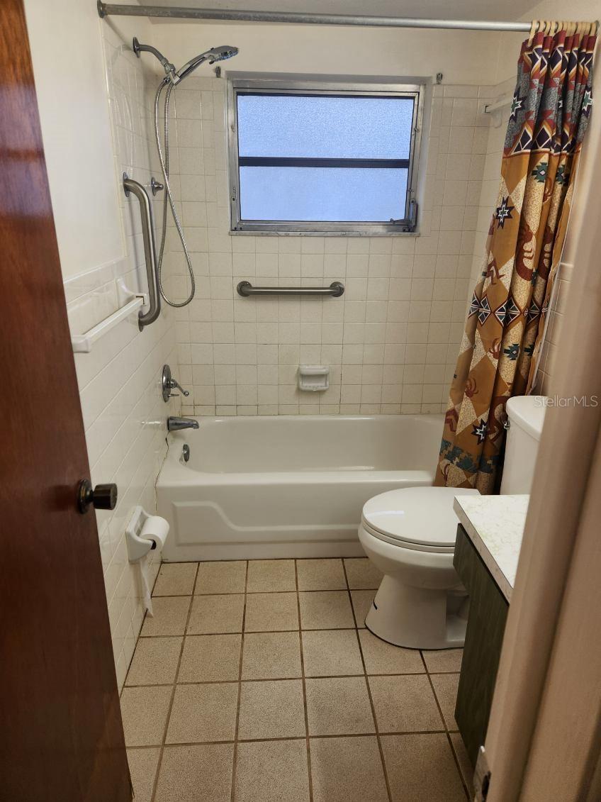 C E CRAFTS SUB 4 - Residential Lease