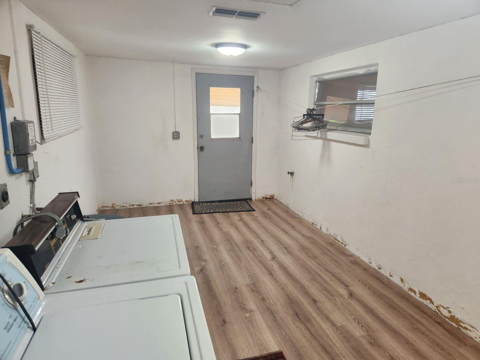 C E CRAFTS SUB 4 - Residential Lease