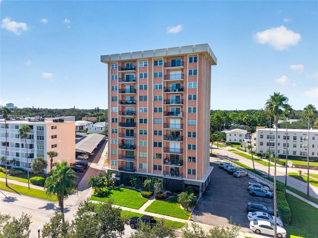 Photo of 1120 N Shore Drive NE #502, St Petersburg, FL 33701 (MLS # TB8558556)