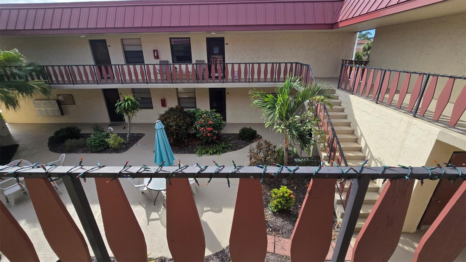 RIVERHOUSE - Residential Lease