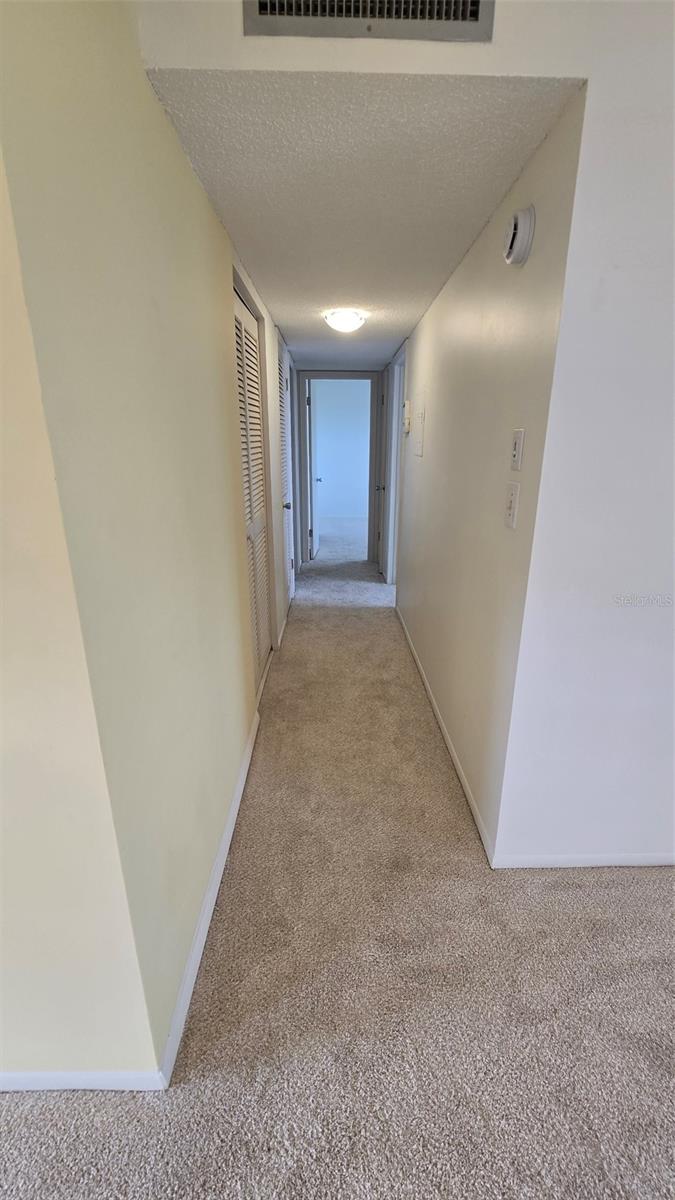 RIVERHOUSE - Residential Lease