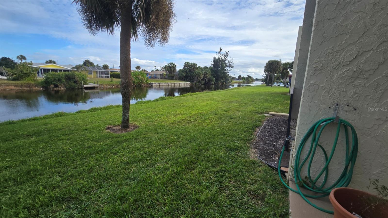 RIVERHOUSE - Residential Lease