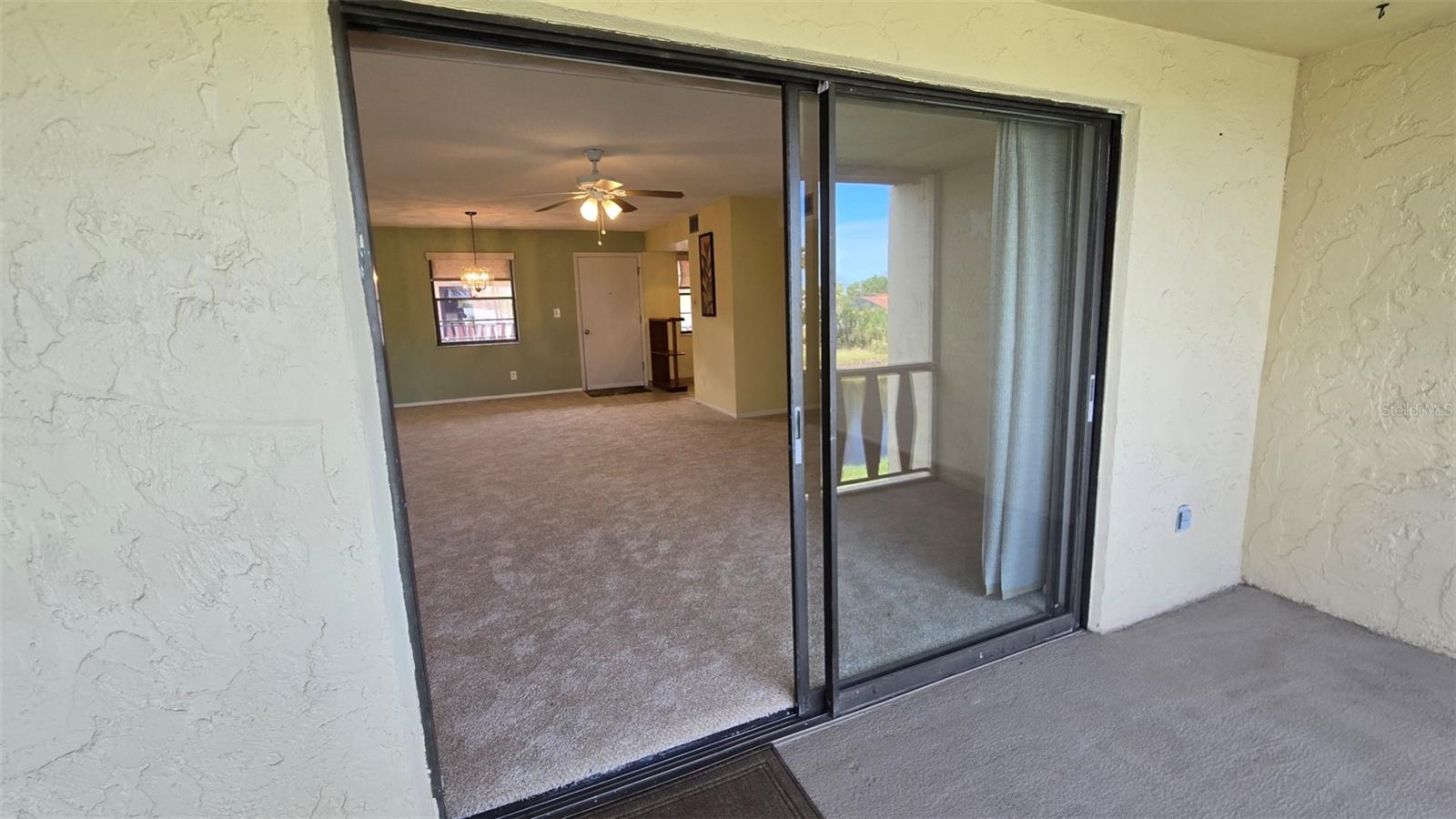 RIVERHOUSE - Residential Lease