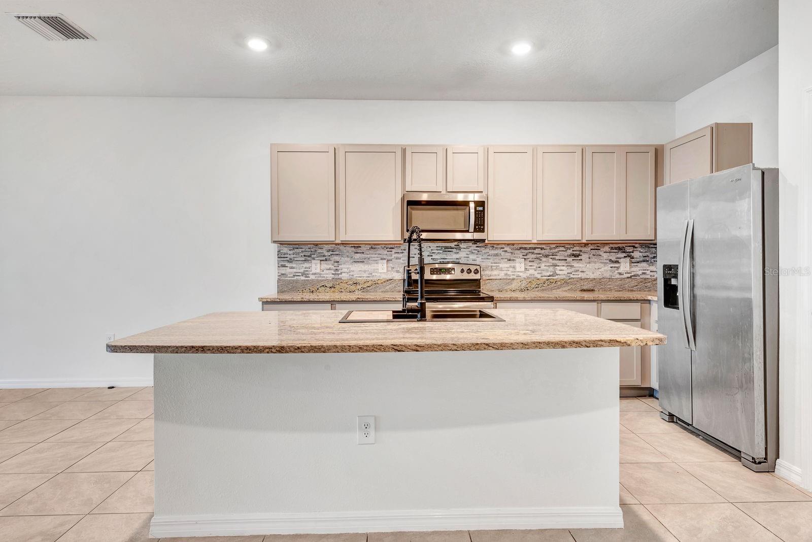 MANGROVE POINT PH 1 - Residential