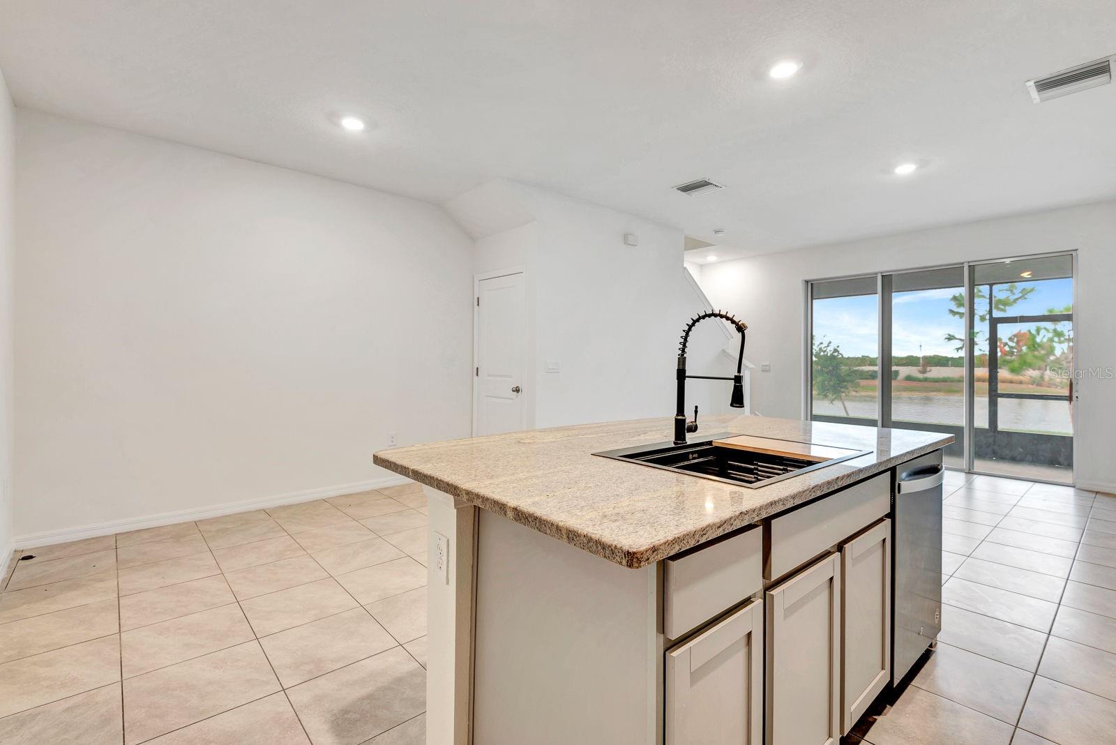 MANGROVE POINT PH 1 - Residential