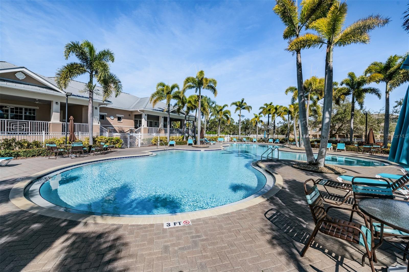 TOWNHOMES OF SEMINOLE ISLE - Residential