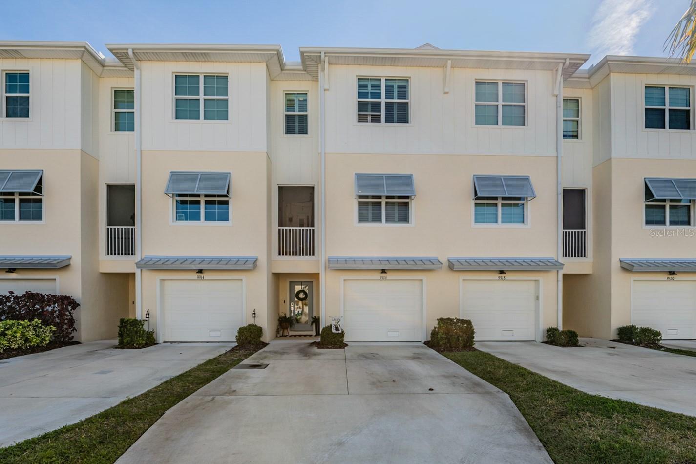TOWNHOMES OF SEMINOLE ISLE - Residential