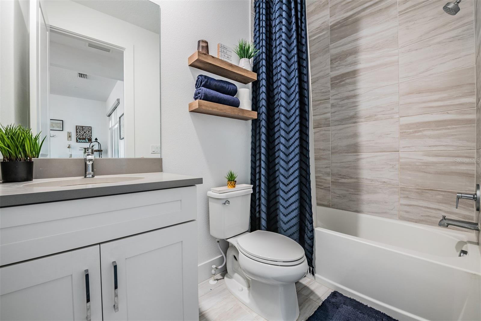 TOWNHOMES OF SEMINOLE ISLE - Residential