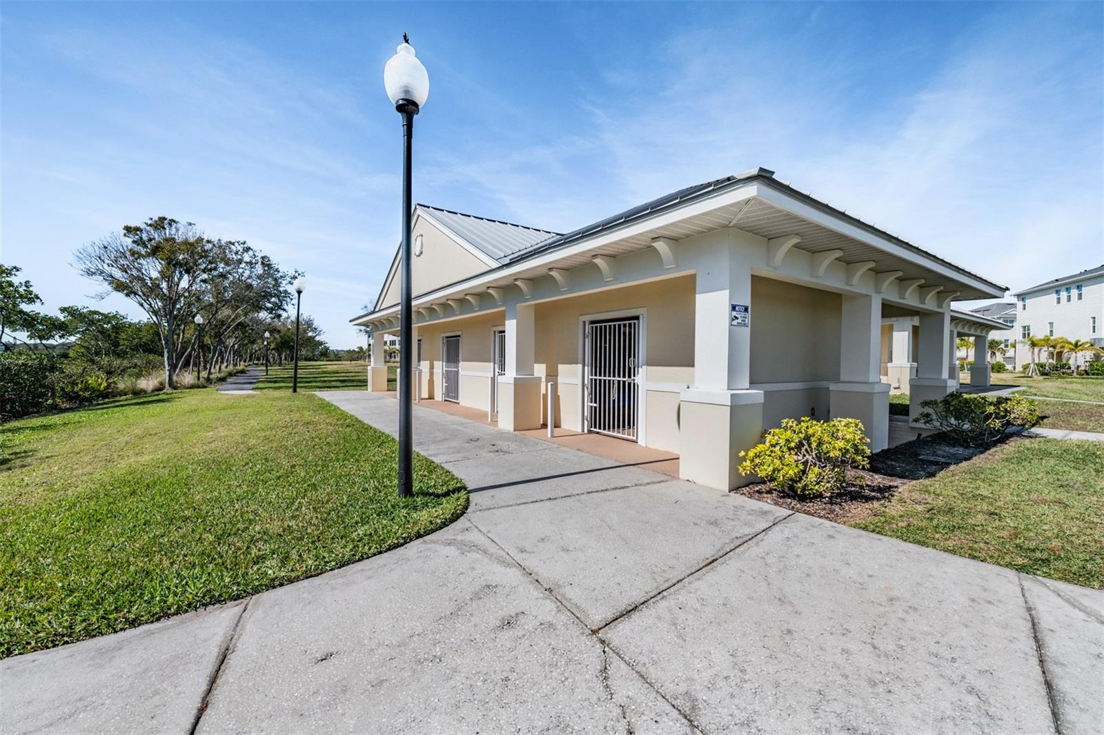TOWNHOMES OF SEMINOLE ISLE - Residential