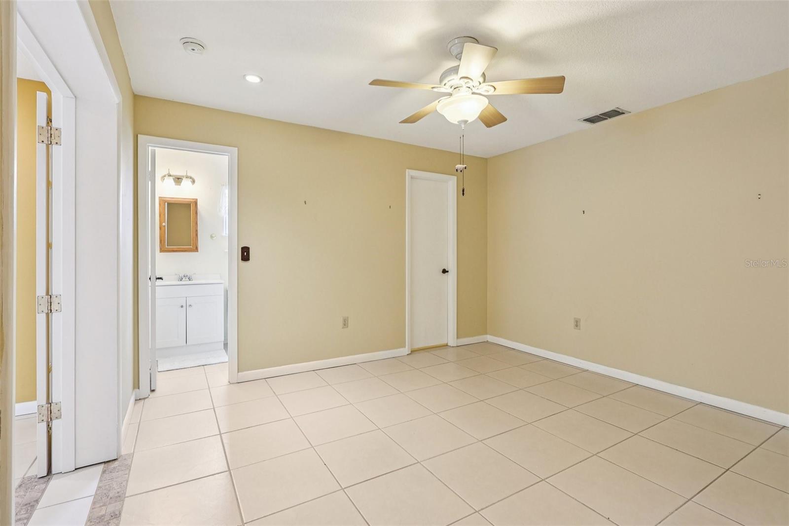 DOVE HOLLOW - Residential