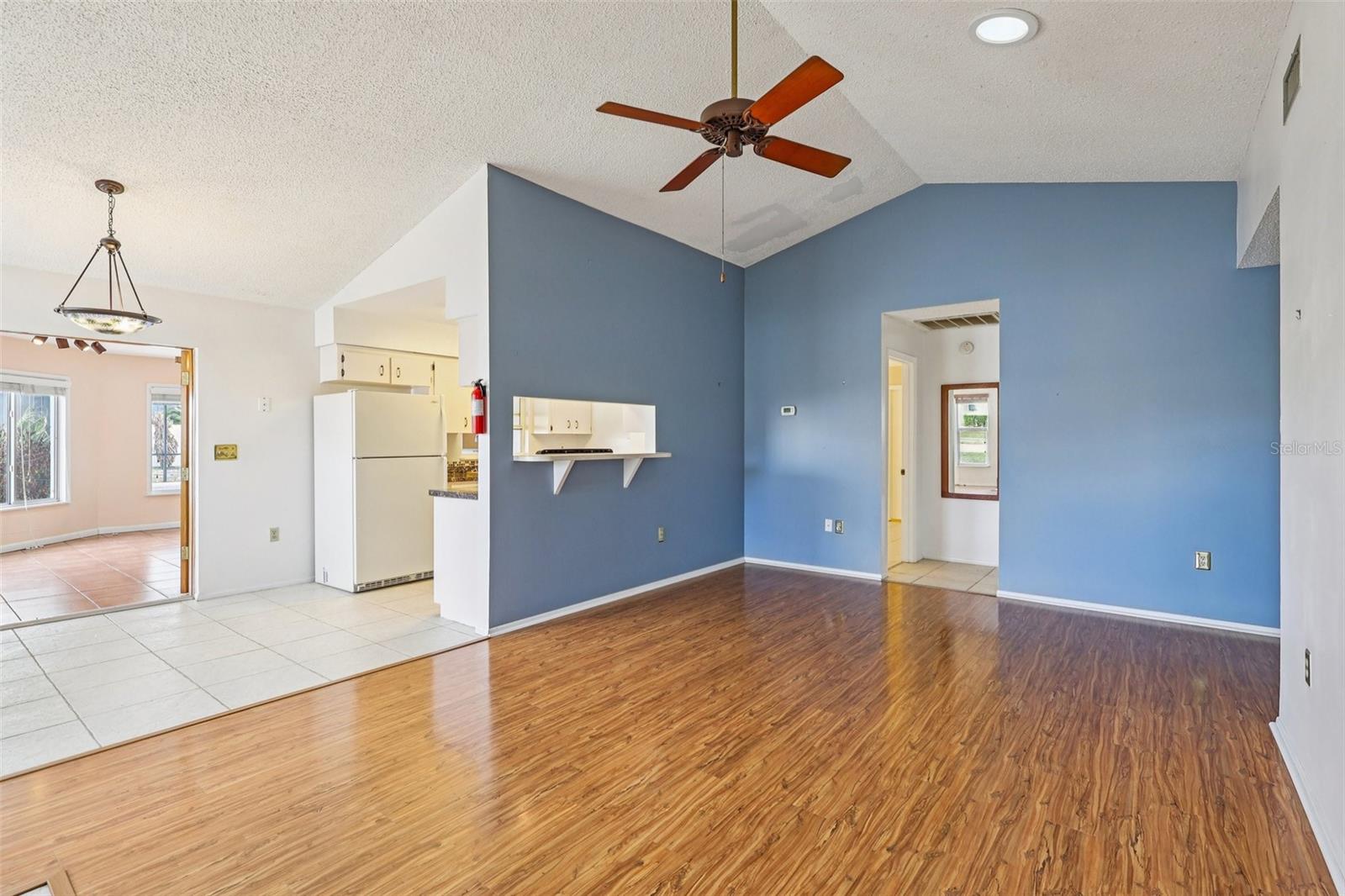 DOVE HOLLOW - Residential