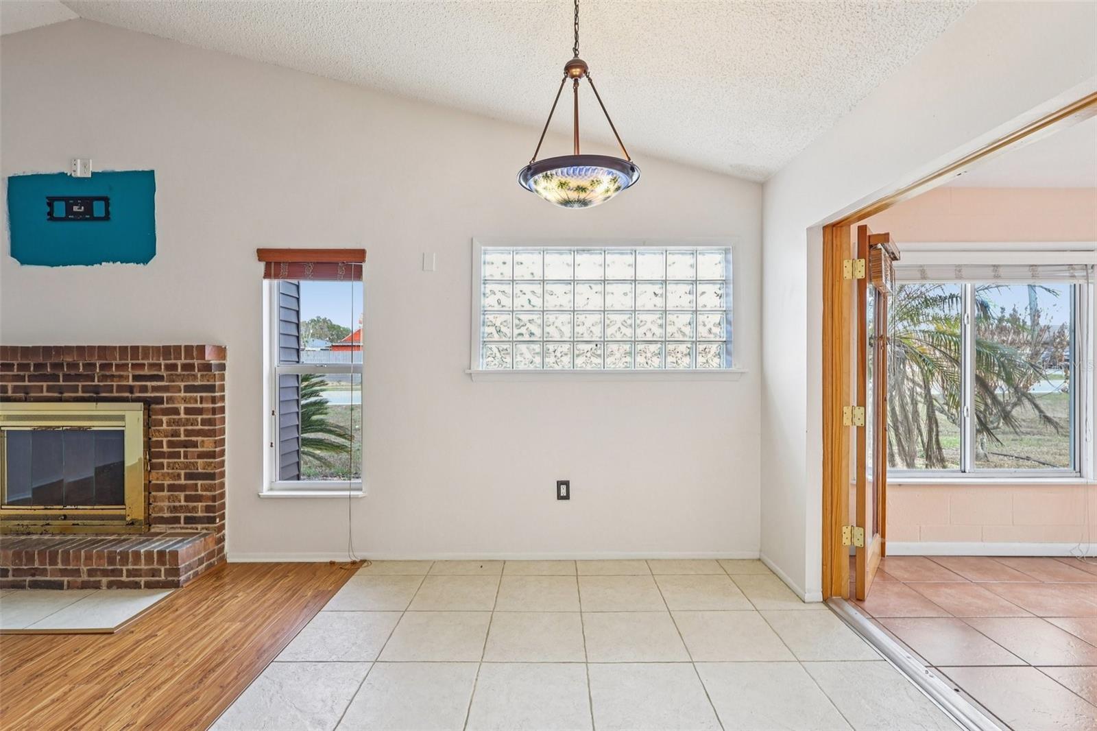 DOVE HOLLOW - Residential