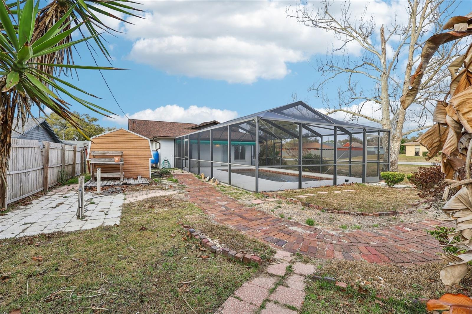 DOVE HOLLOW - Residential