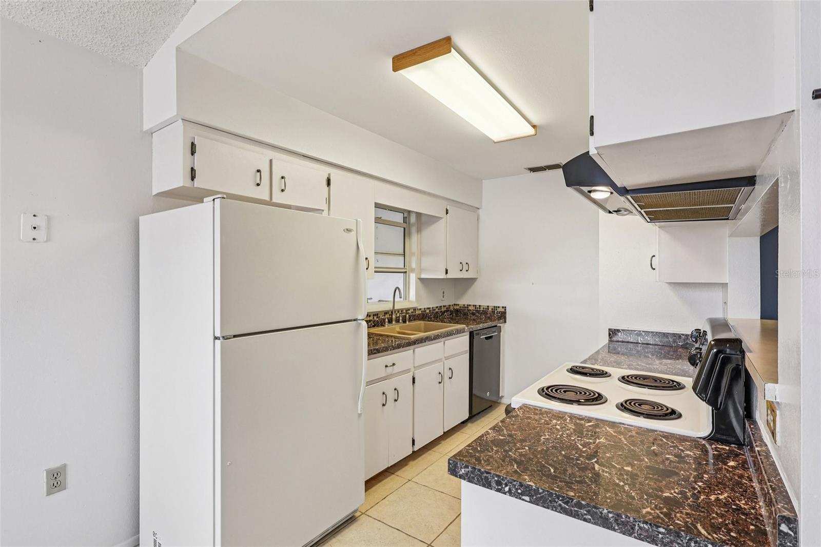 DOVE HOLLOW - Residential