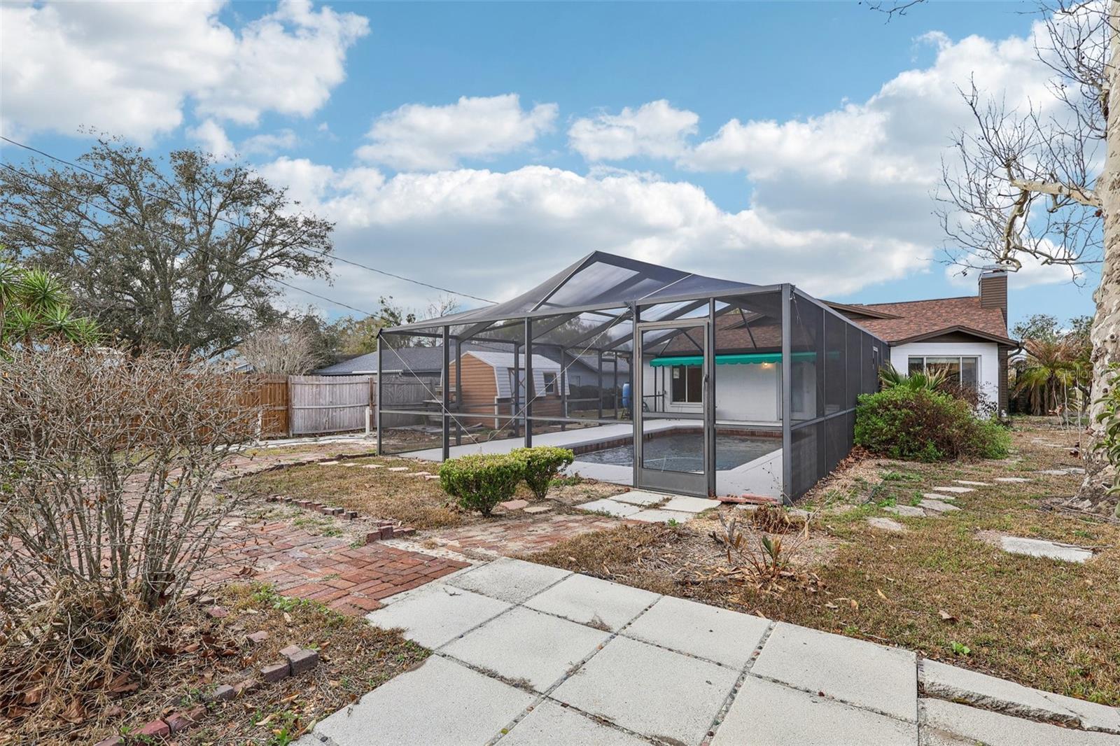 DOVE HOLLOW - Residential