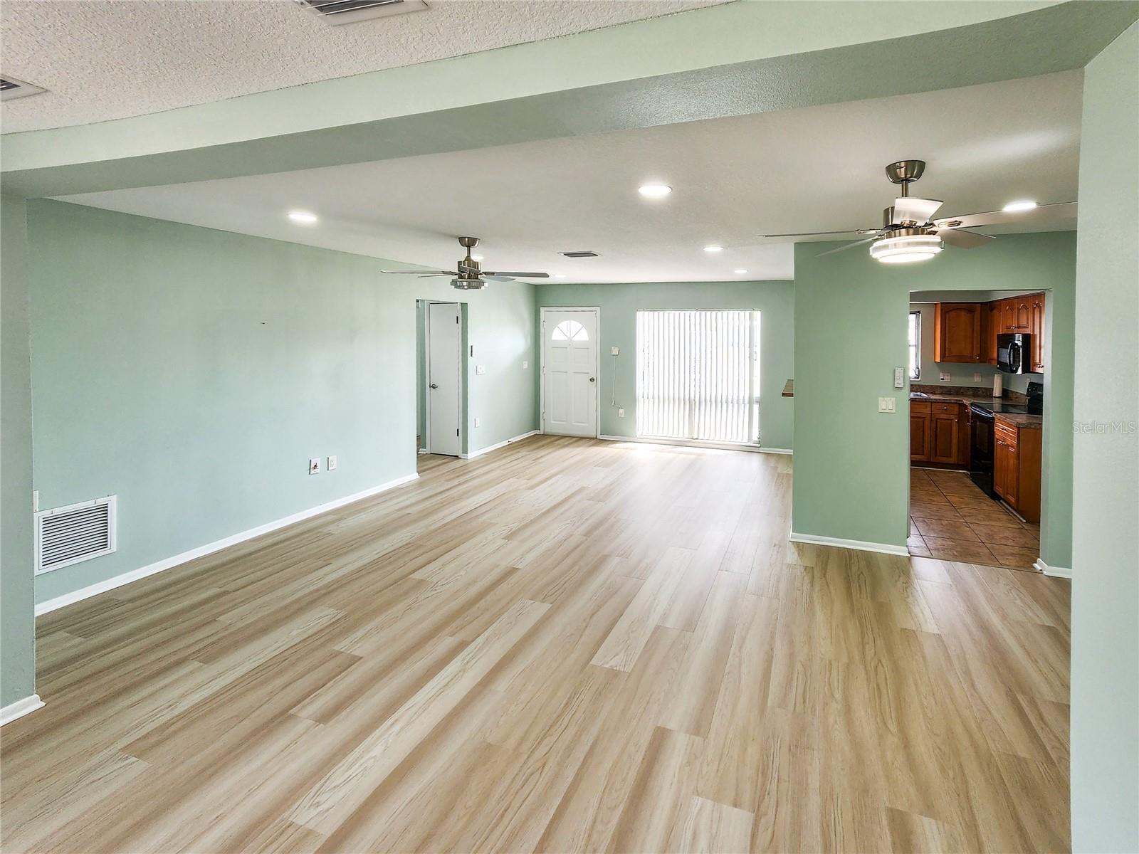 CENTURY ESTATES - Residential