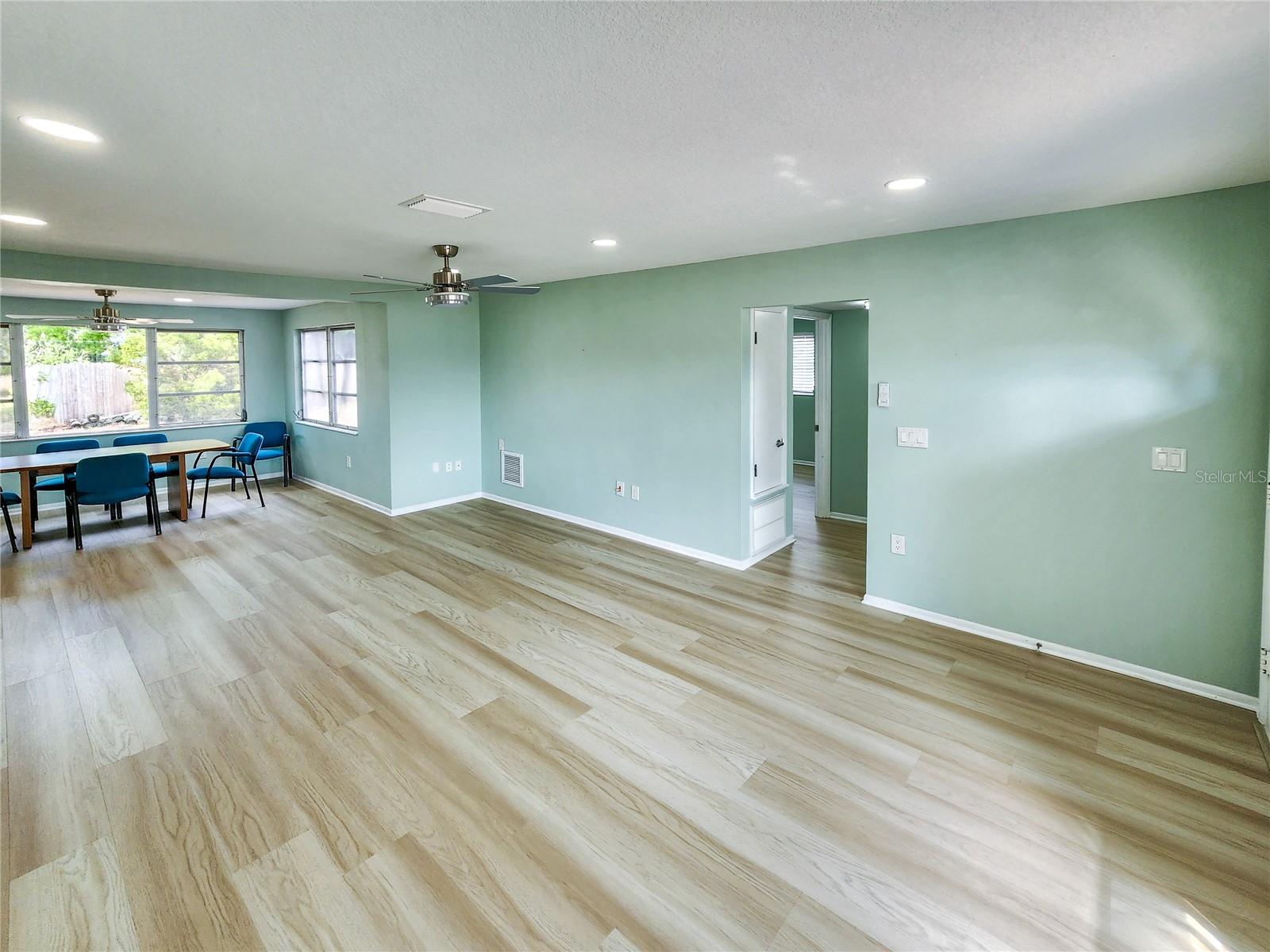 CENTURY ESTATES - Residential