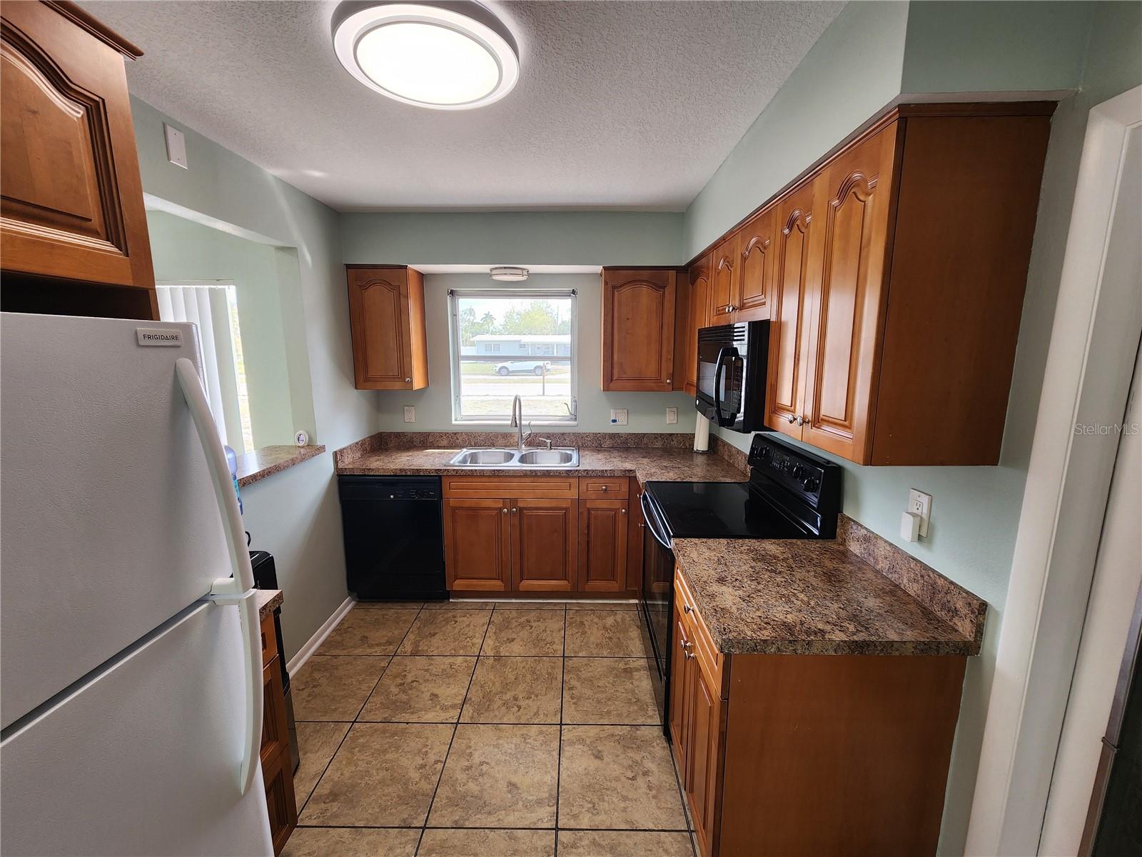 CENTURY ESTATES - Residential