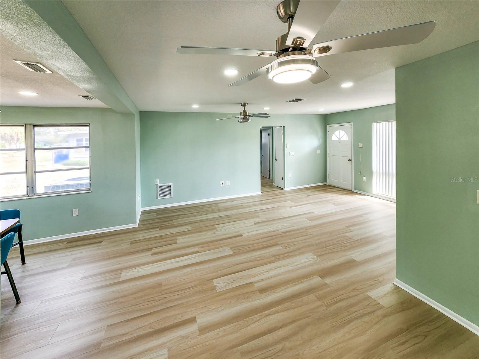 CENTURY ESTATES - Residential