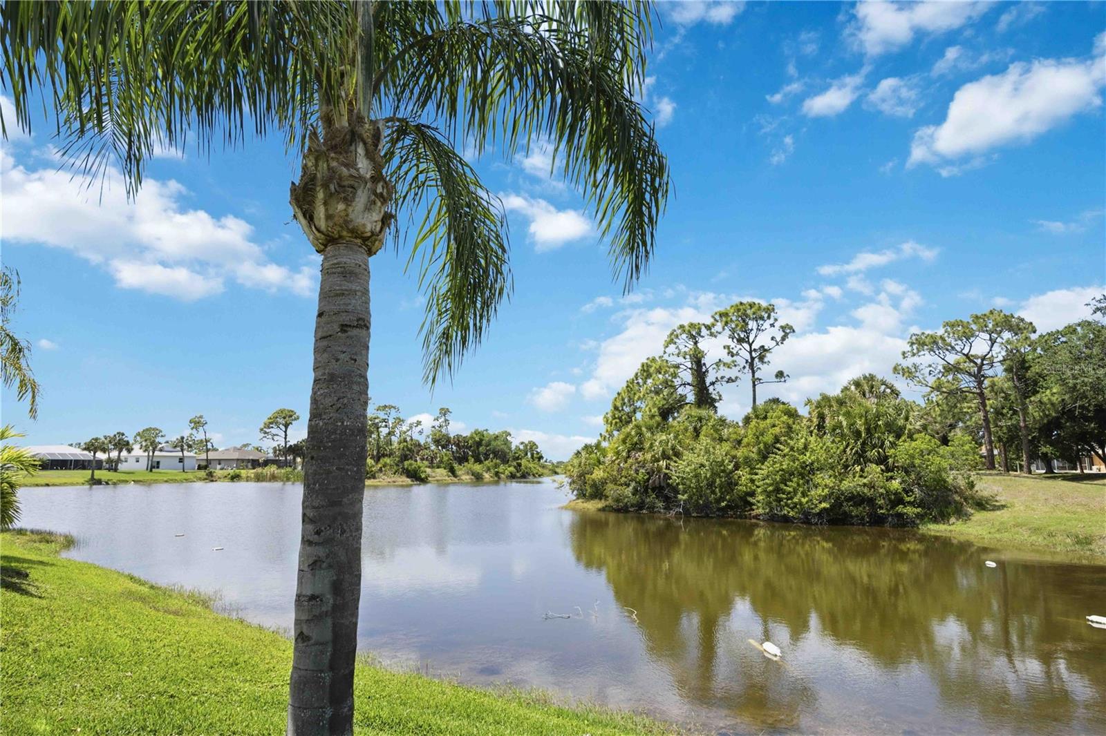 ROTONDA WEST BROADMOOR - Residential