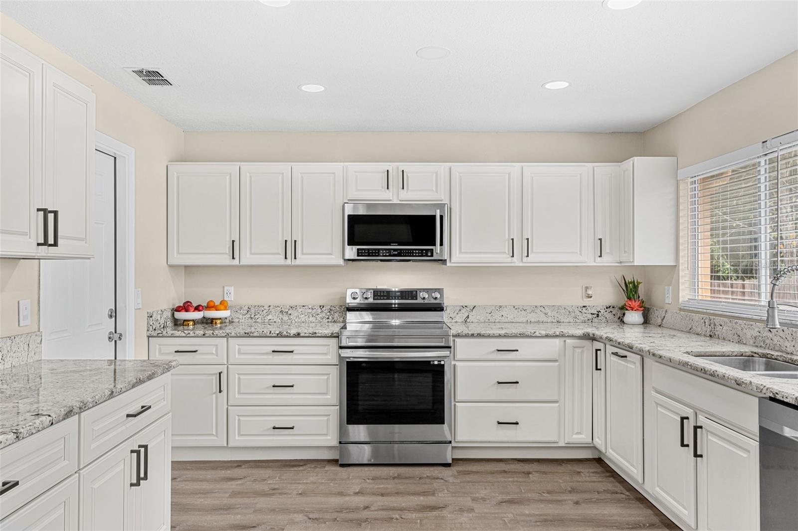 SAN SEBASTIAN HEIGHTS UNIT 3 - Residential