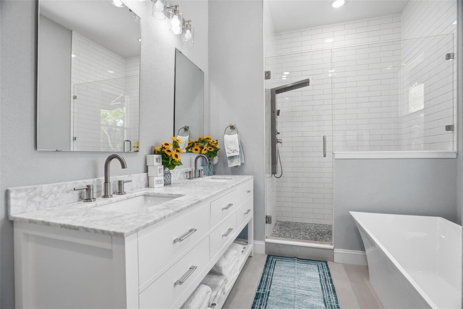 RIVER GULF POINT ADD - Residential