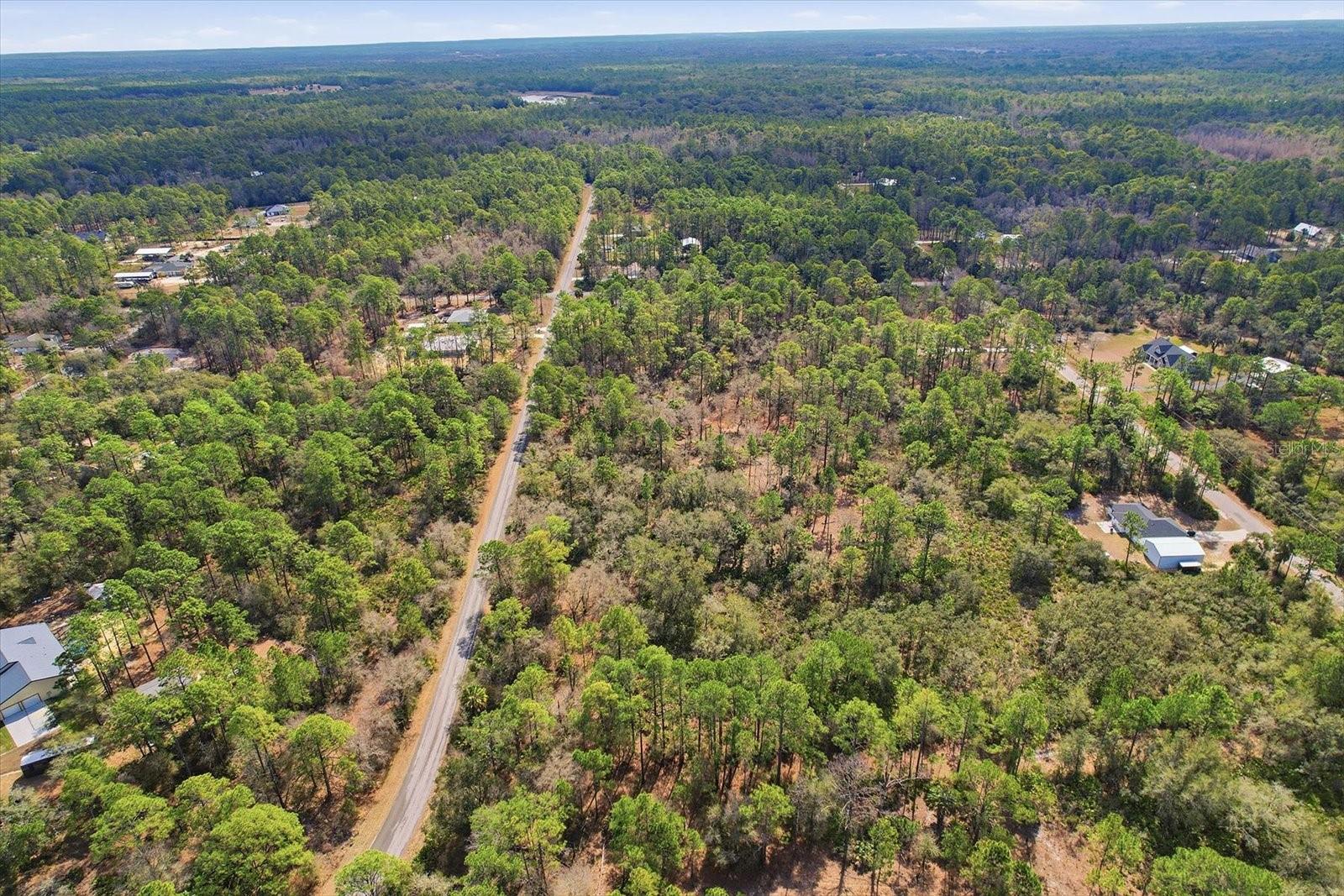 CRYSTAL MANOR UNIT 02 - Land