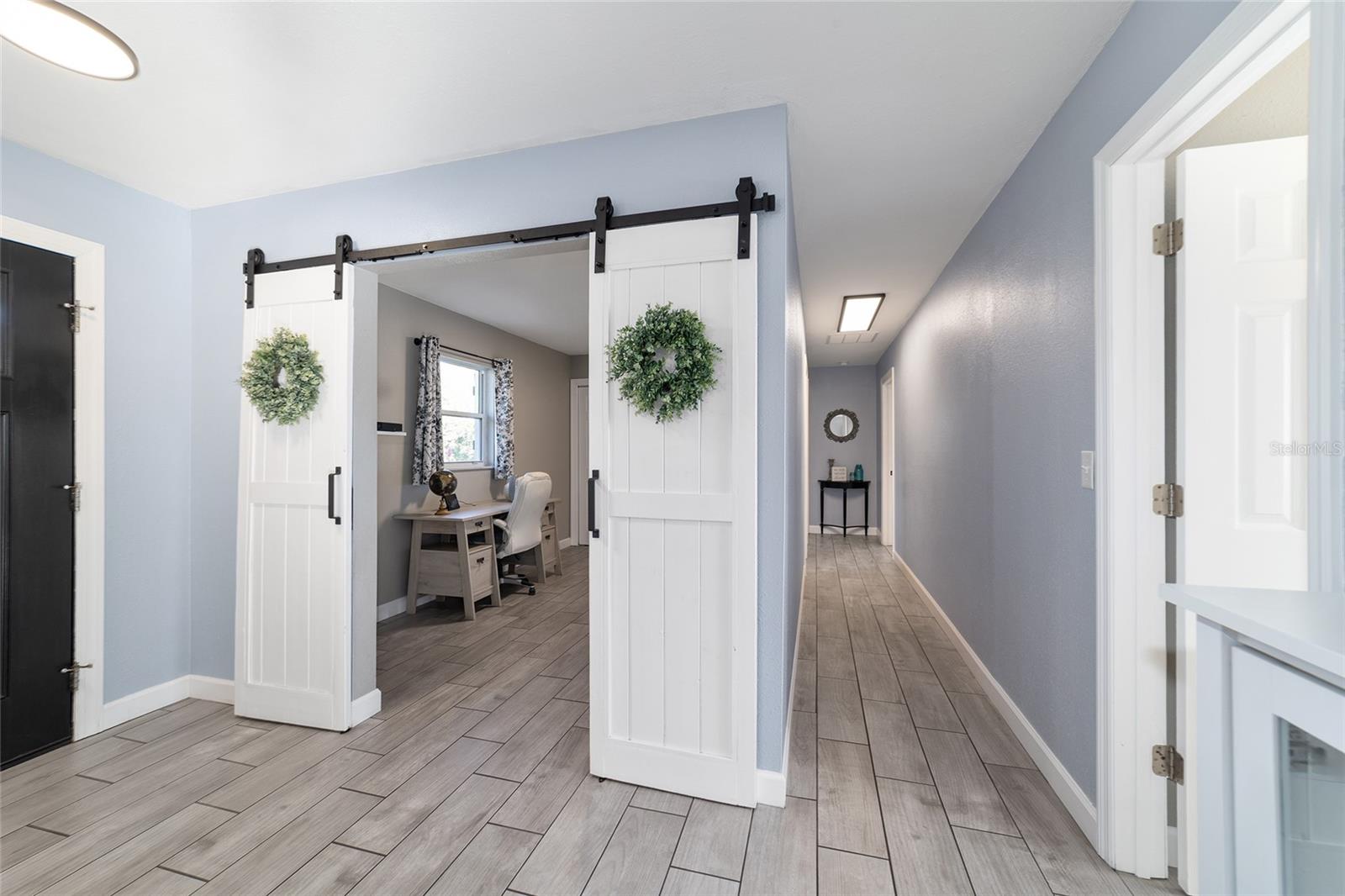 SMITH LAKE ESTATE - Residential