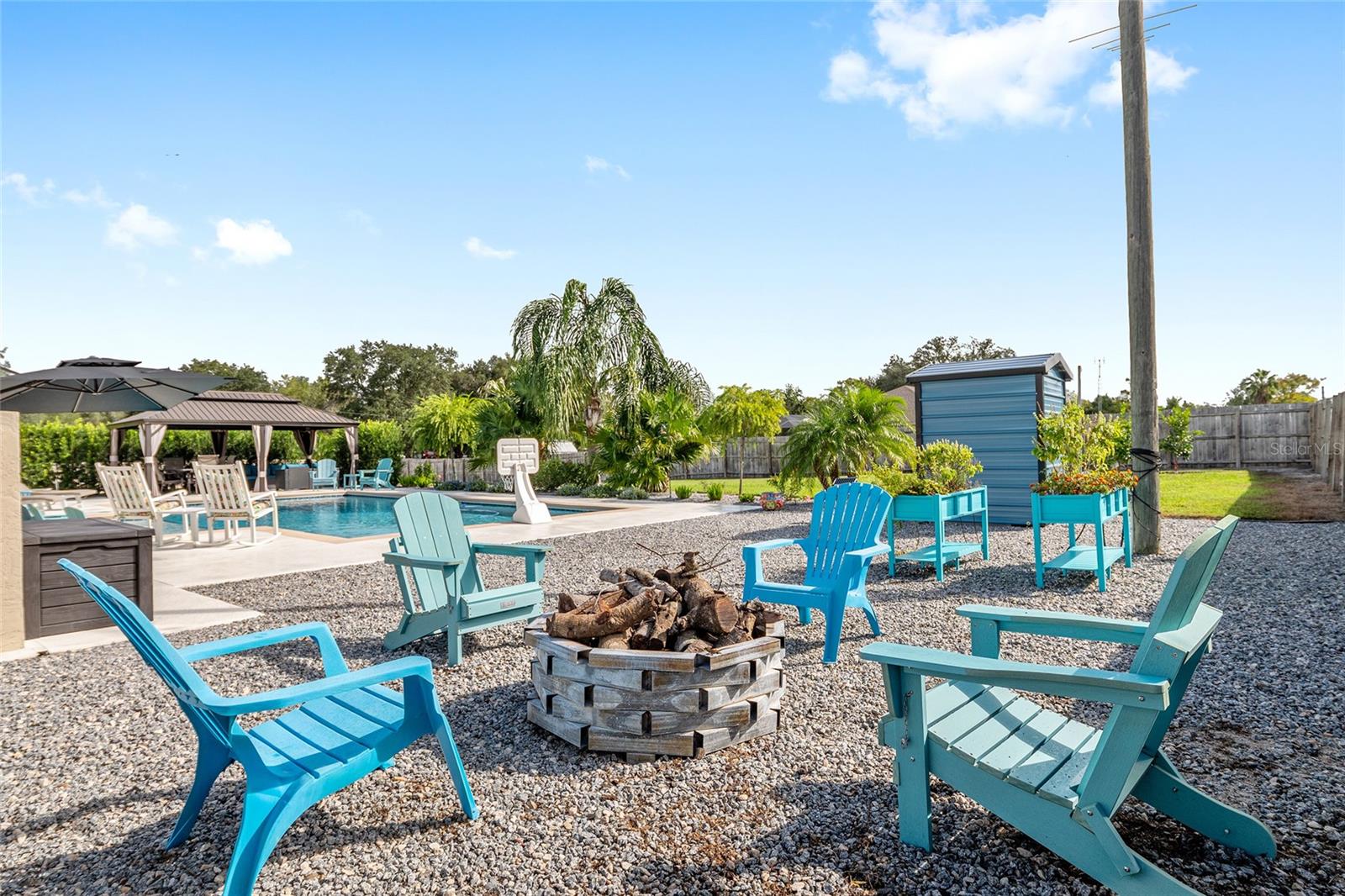 SMITH LAKE ESTATE - Residential