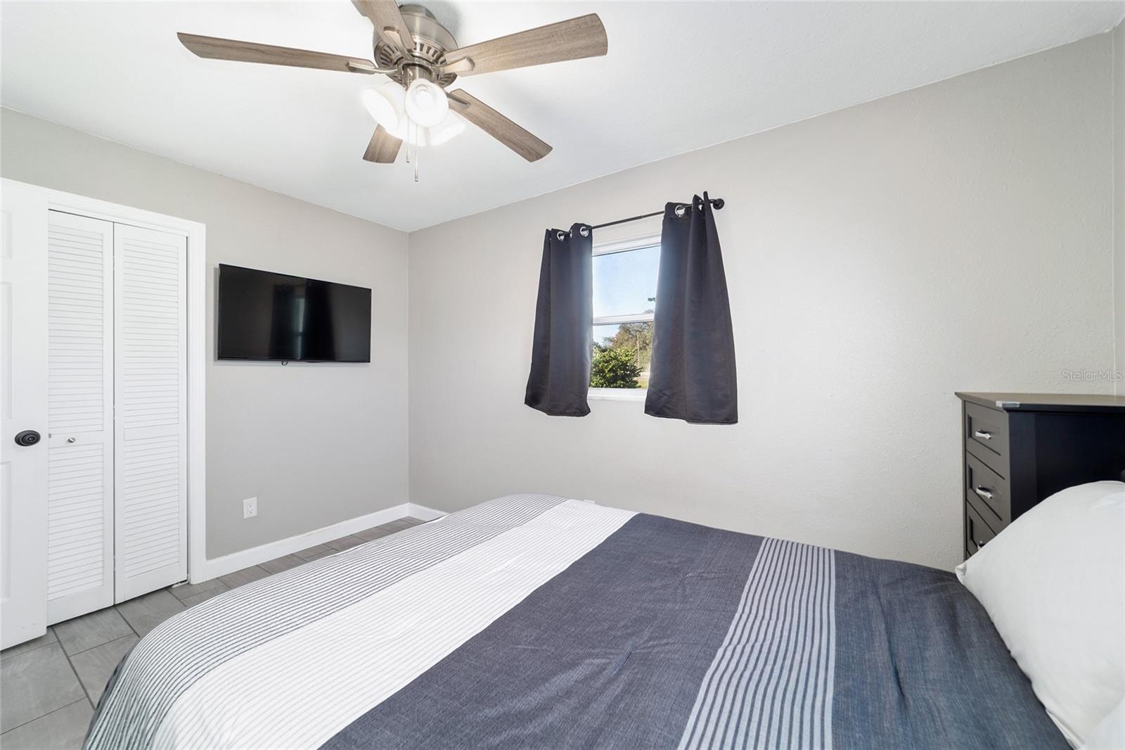 SMITH LAKE ESTATE - Residential