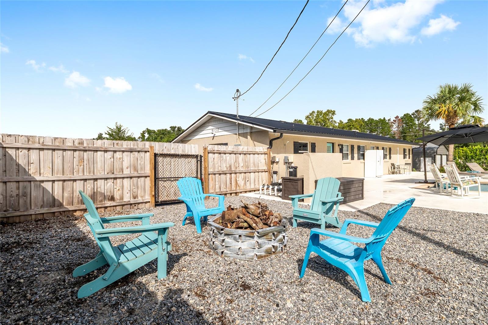 SMITH LAKE ESTATE - Residential