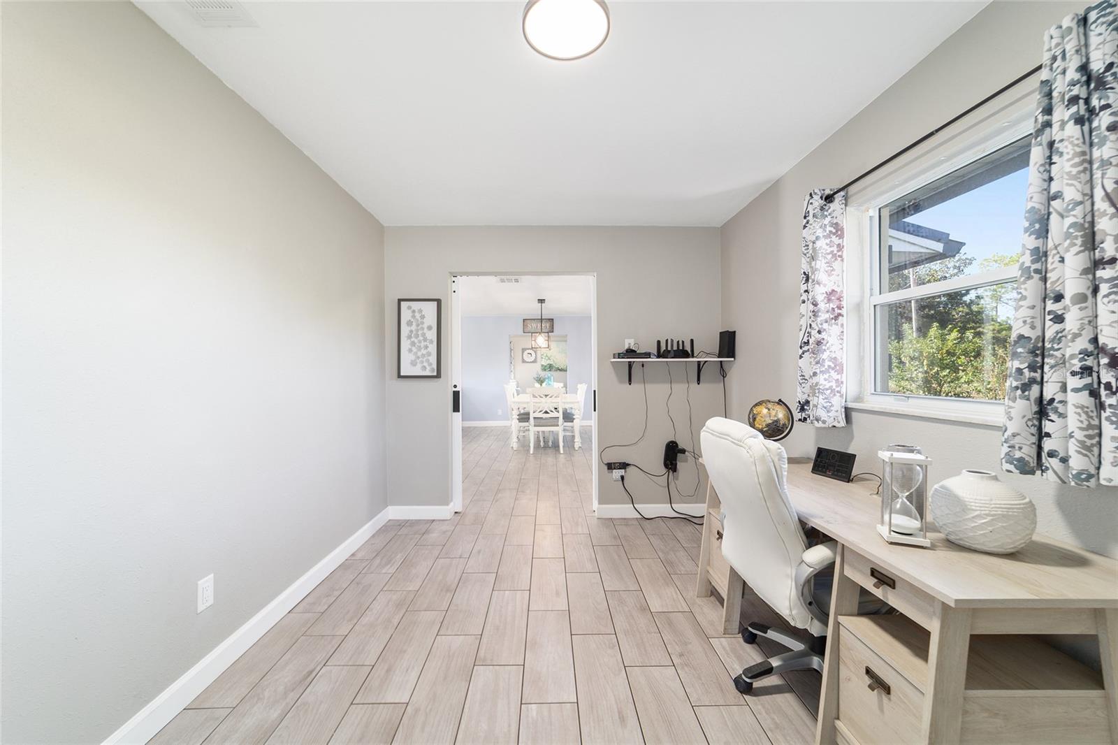 SMITH LAKE ESTATE - Residential