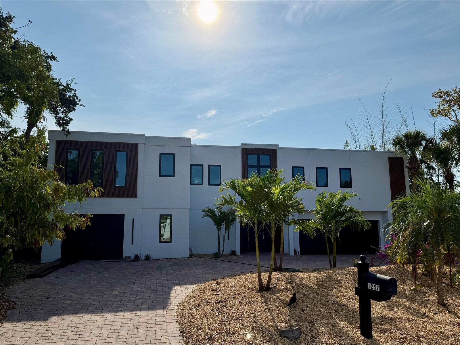 1257 TREE BAY LANE