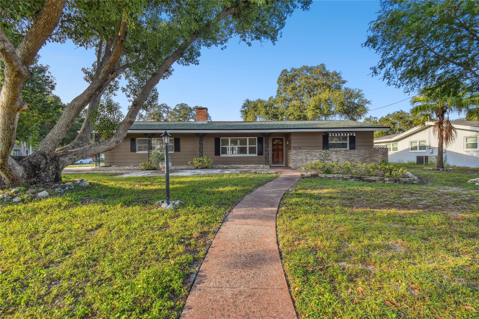 1756 ASHTON ABBEY ROAD