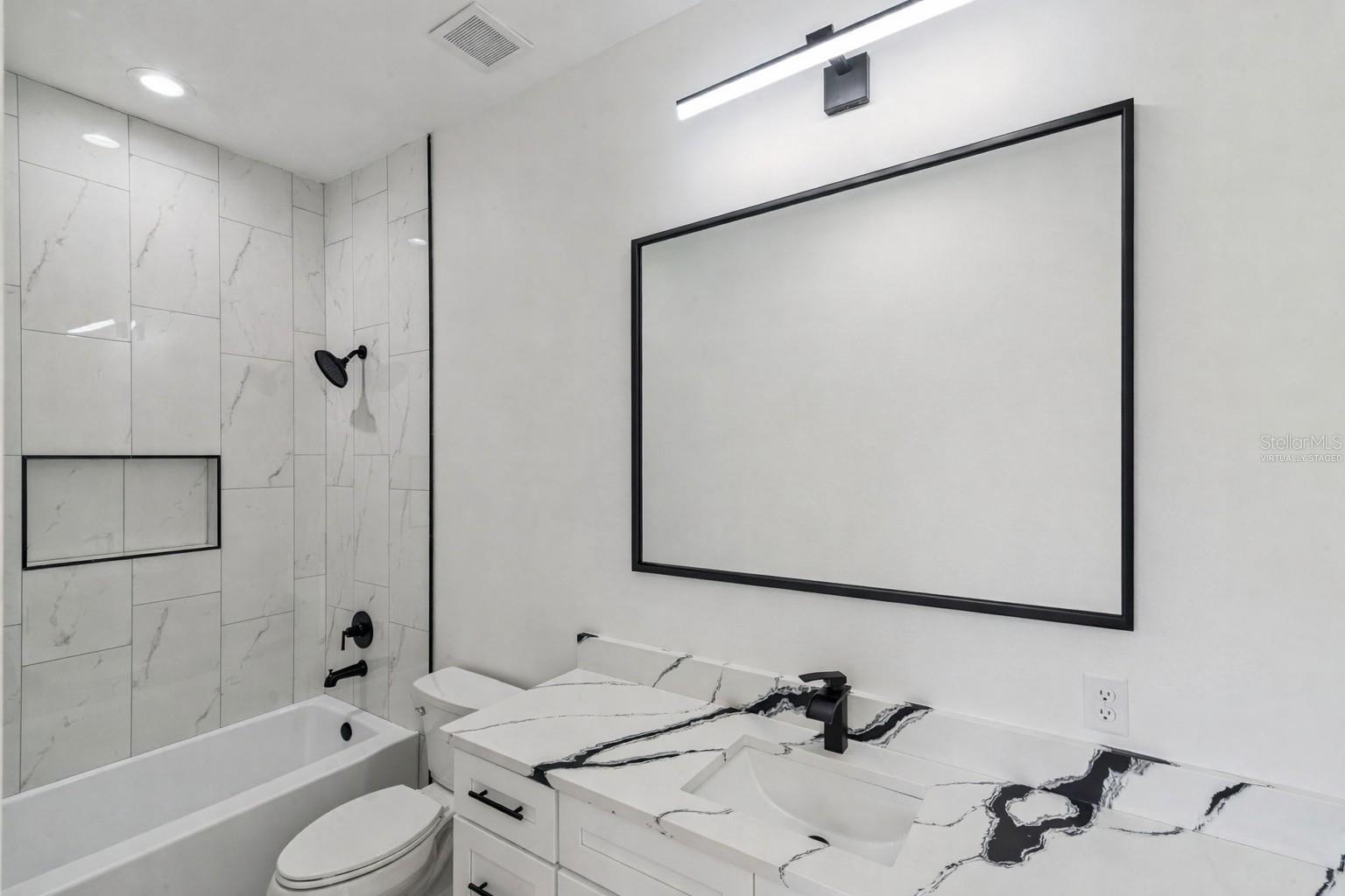 SILVER LAKE MEADOWS SUB - Residential