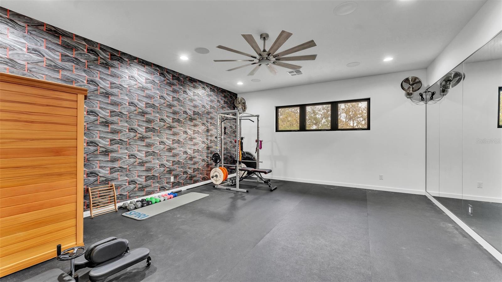 CANTERWOOD - Residential