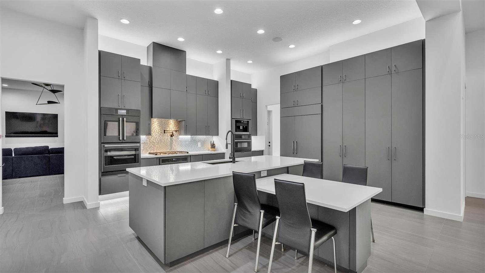 CANTERWOOD - Residential