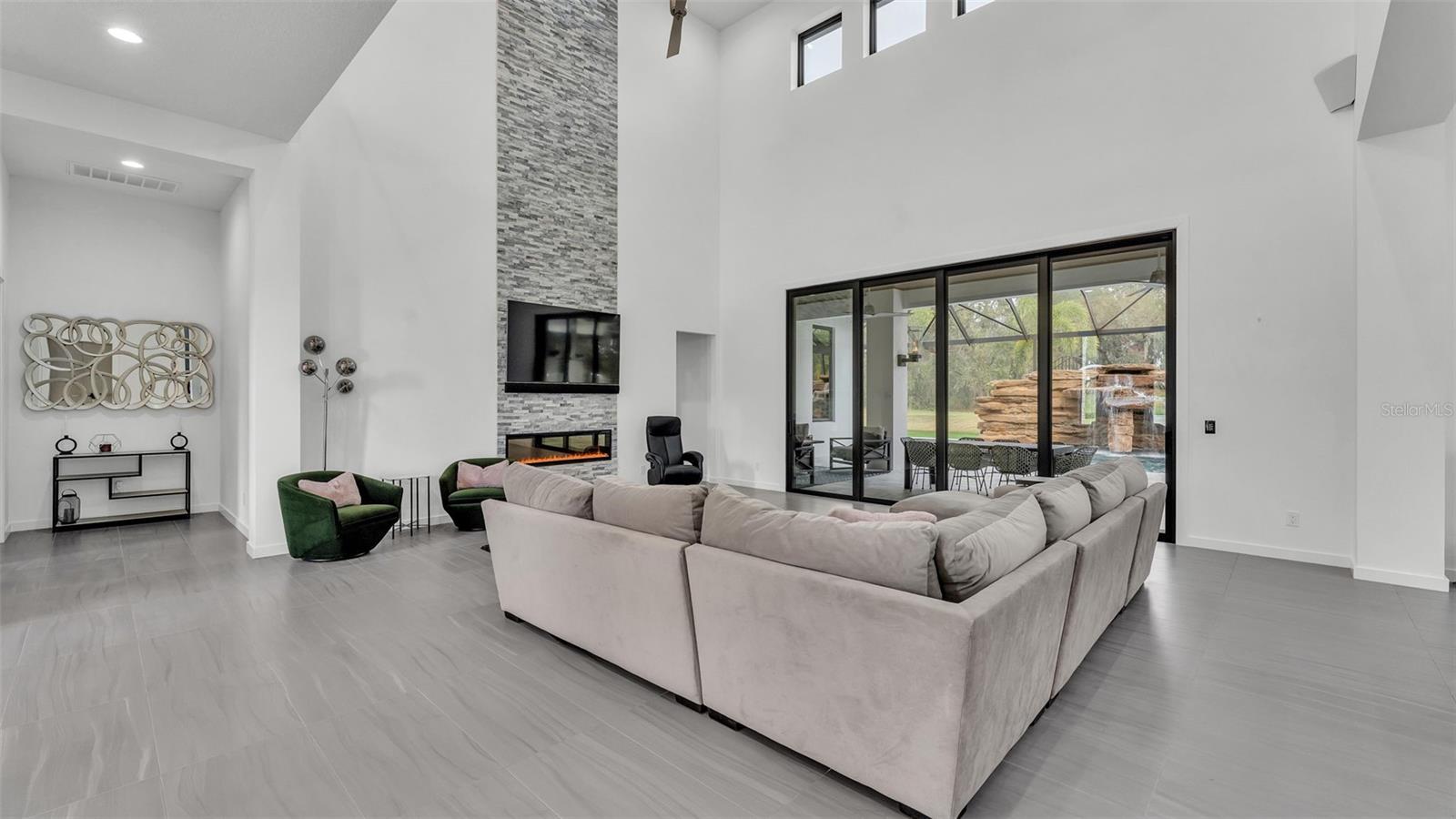 CANTERWOOD - Residential