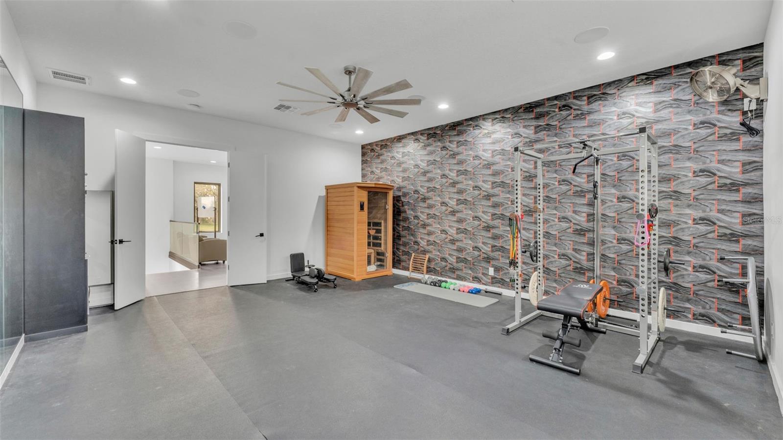 CANTERWOOD - Residential