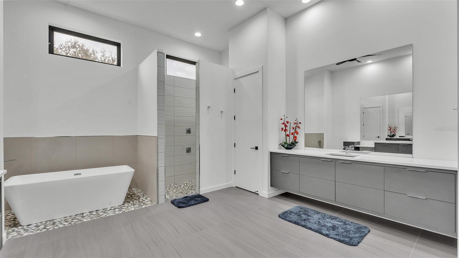 CANTERWOOD - Residential