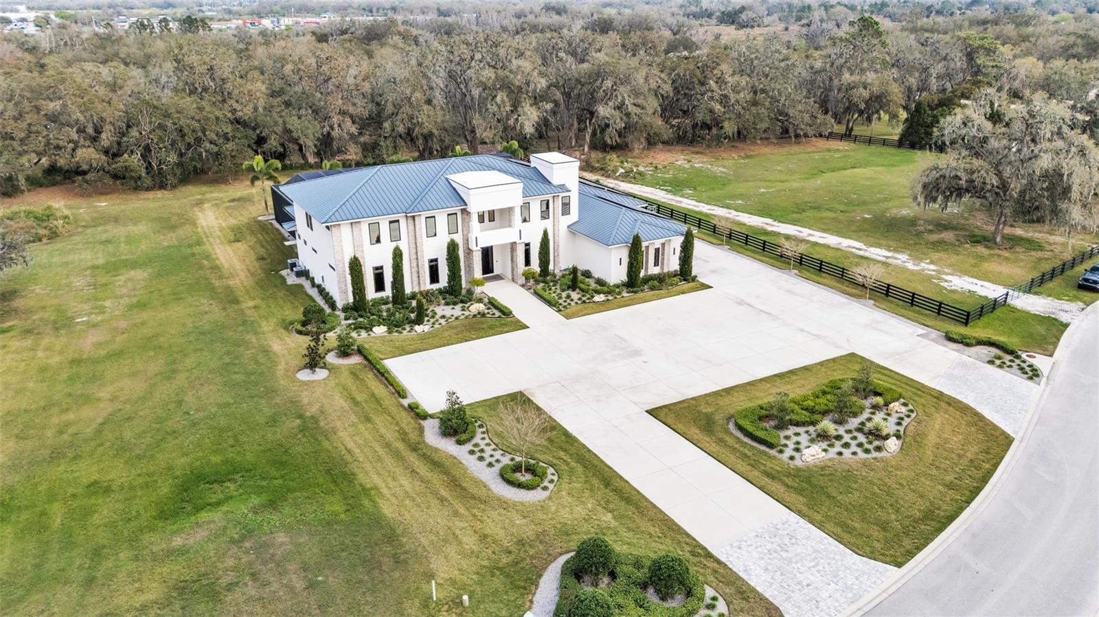 CANTERWOOD - Residential