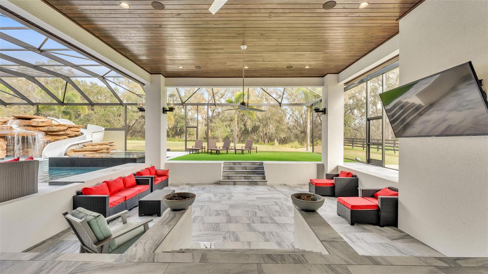 CANTERWOOD - Residential