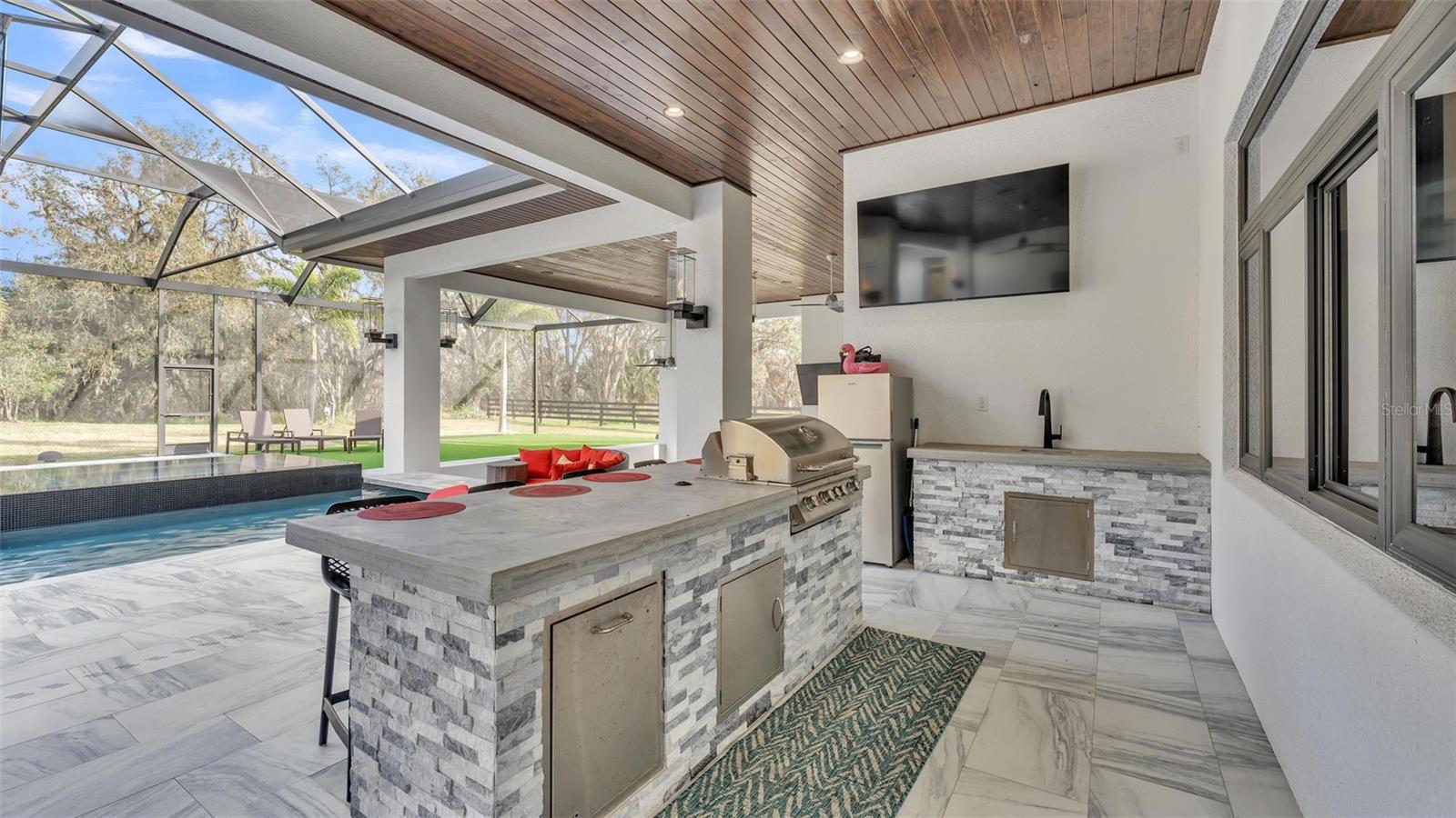 CANTERWOOD - Residential